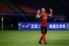 爱游戏中心-亚冠今晚再迎强敌；阿斯顿维拉门线救险；主帅态度——底气十足；临场指挥获称赞的简单介绍